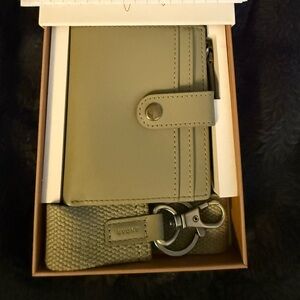 ANDAR ~ The Lo wallet in Matcha